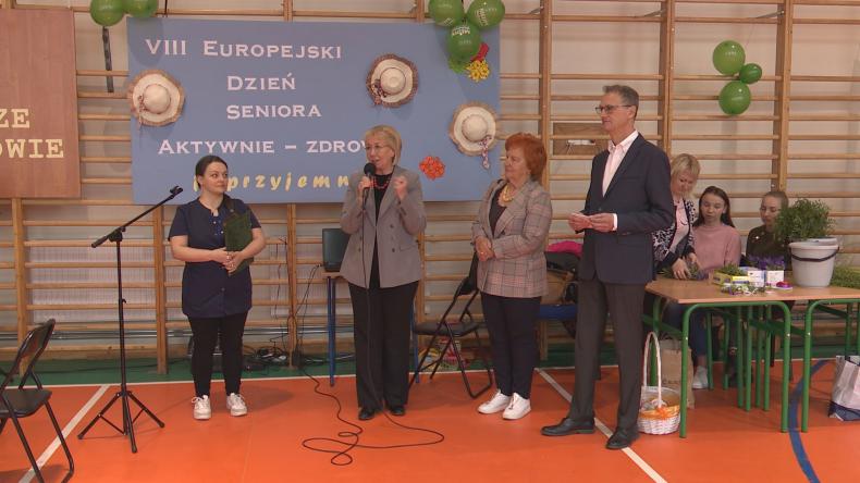 WEJHEROWSKI „MEDYK” ZAPROSIŁ DO SIEBIE SENIORÓW