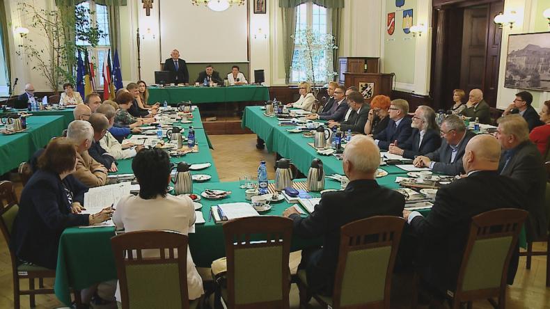 Jednogłośne absolutorium dla starosty