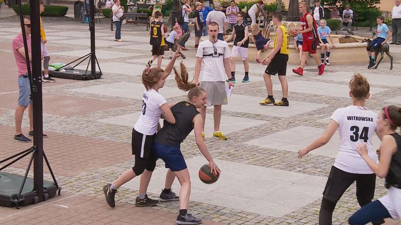 Zamienili wejherowski rynek w boisko