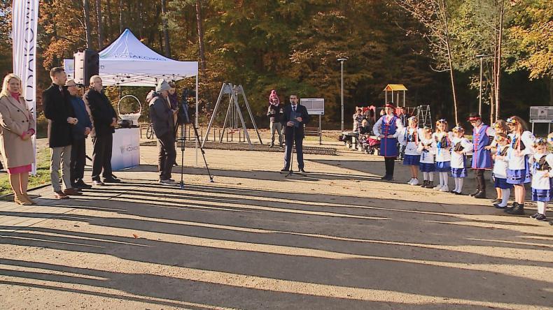 Skwer w Dębogórzu oficjalnie otwarty