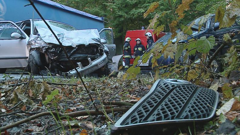 Czołówka w Rosochach - na szczęście bez ofiar