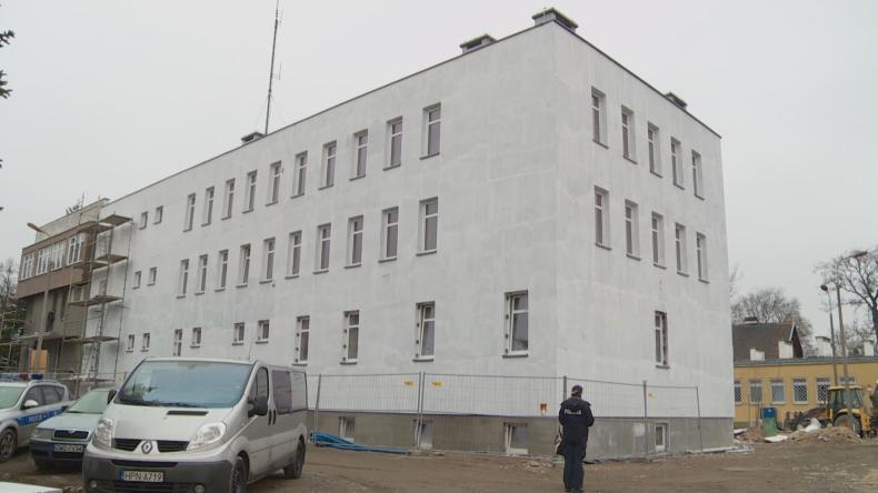 40 lat później kapitalny remont komendy i nowy deptak