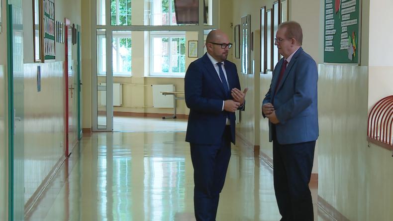 Czas bez uczniów wykorzystali na liczne remonty