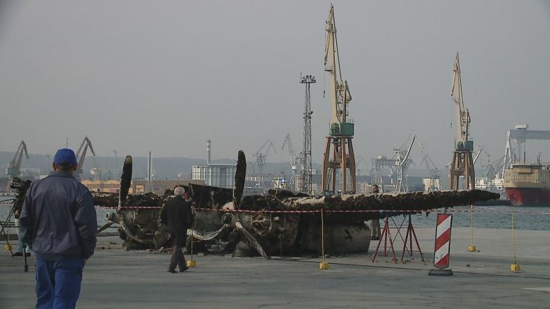 Dwie doby pod wodą. Bombowiec był cięższy, niż myśleli