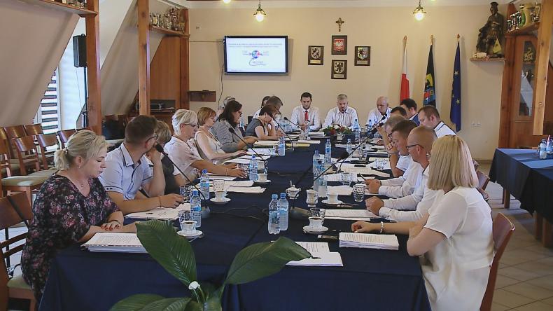 Absolutorium i nowe inwestycje tematami sesji