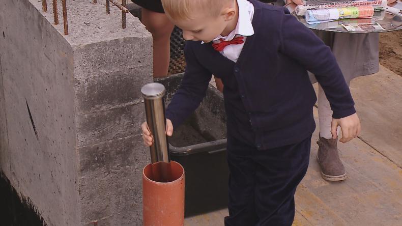 Akt pod budowę szkoły w Połchowie wmurowany