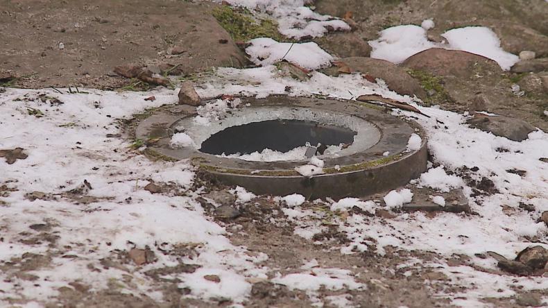 Zdewastowane oświetlenie na Kalwarii Wejherowskiej