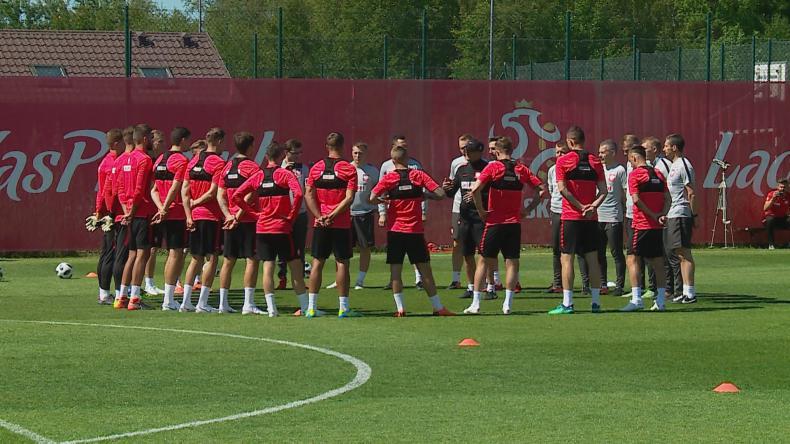 Błaszczykowski biegiem, reszta na rowerach. Kadra trenuje w Juracie