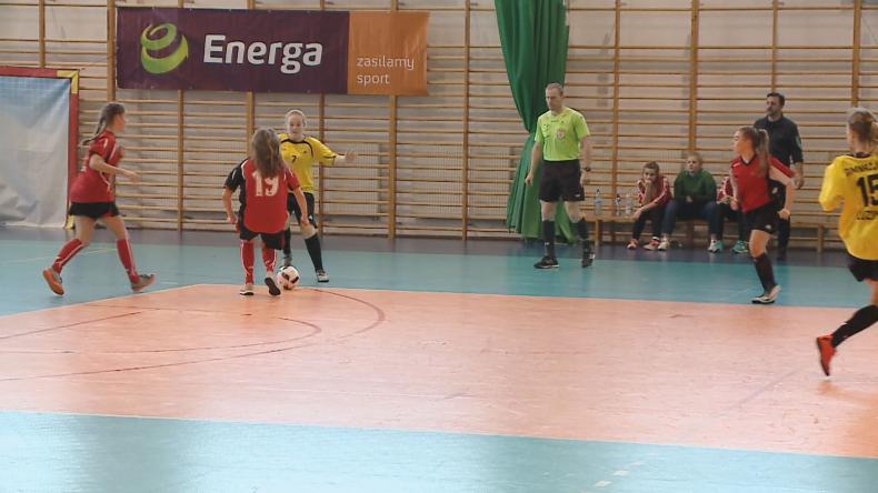 W Luzinie dziewczyny zagrały w futsal