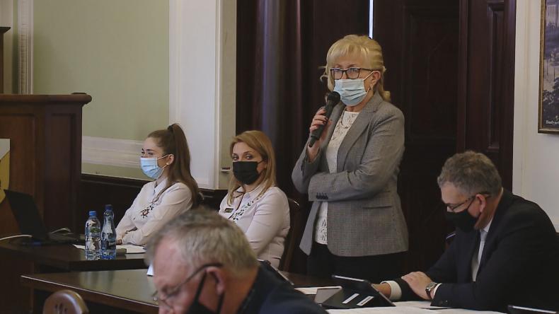 Zmiany w finansach powiatu na pierwszej sesji w roku