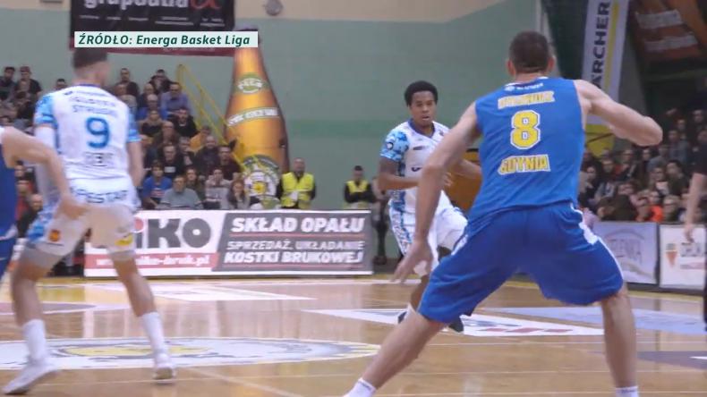 Koszykarze Arki Asseco na wyjeździe pokonali Polpharmę
