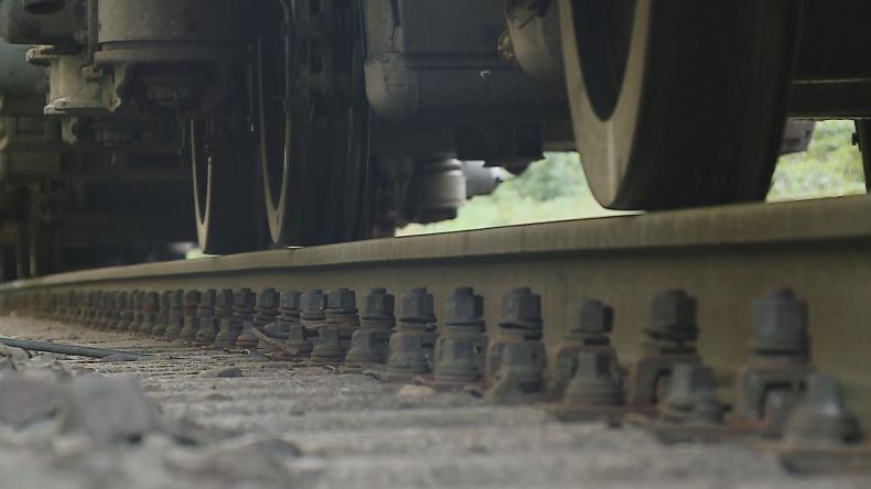 Nastolatka zginęła pod kołami pociągu