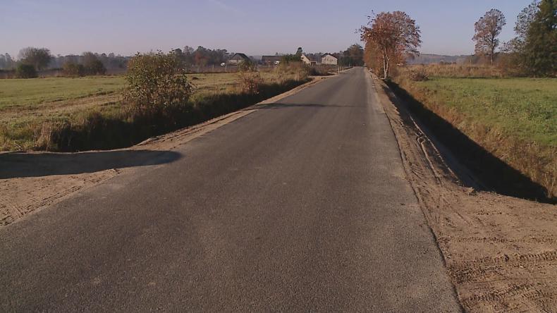 Asfaltowa droga na pole za 200 tys. zł