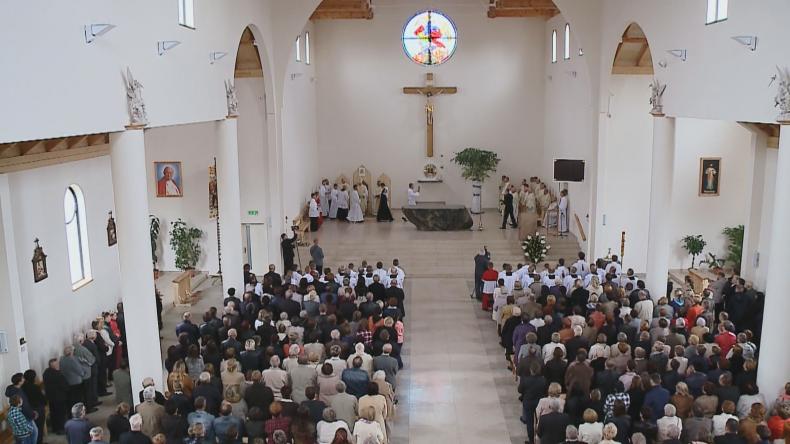 Wszyscy pomagali i się udało. W Mrzezinie stoi nowy kościół